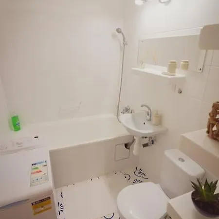 Tichy S Dobrou Dostupnostou Apartamento *