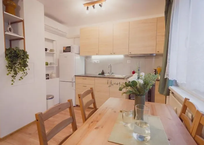 Appartement Tichy S Dobrou Dostupnostou Bratislava