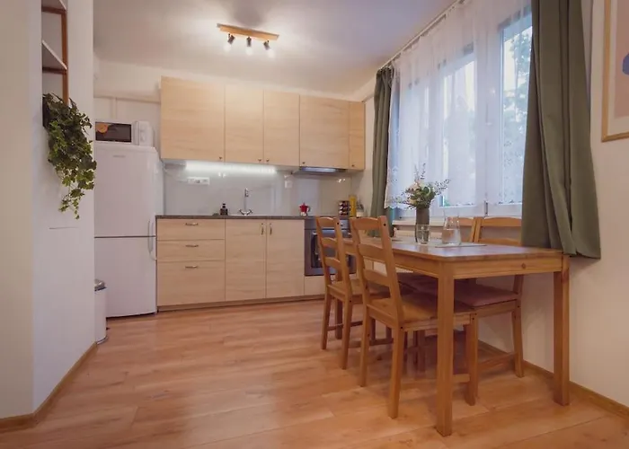 Tichy S Dobrou Dostupnostou Appartement