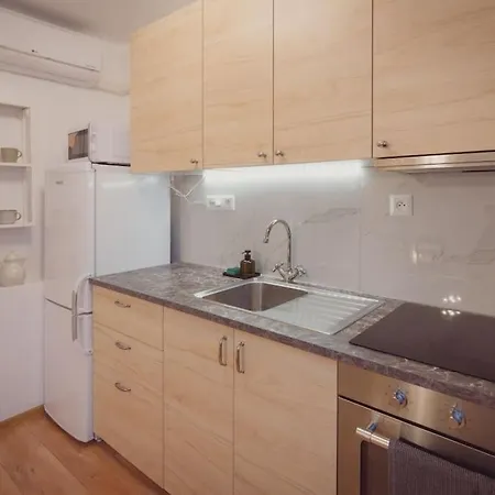 Apartment Tichy S Dobrou Dostupnostou Bratislava